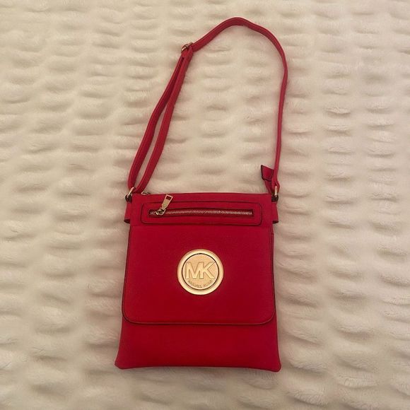 Michael Kors Handbags - Michael Kors Red and Gold Large Crossbody Bag